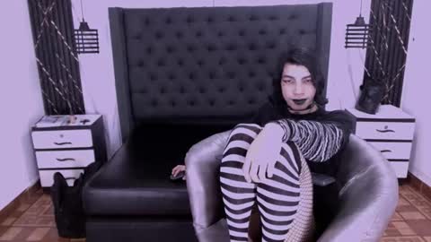 Snapshot of atley_dolly_ chatting on February 25, 11:36 pm ATLEY online show from February 25, 11:36 pm