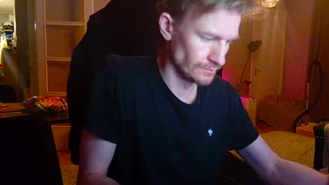 Snapshot of atvulpes chatting on January 6, 2:36 pm Max Powers online show from January 6, 2:36 pm