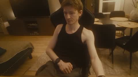 Snapshot of atvulpes chatting on February 8, 5:08 am Max Powers online show from February 8, 5:08 am