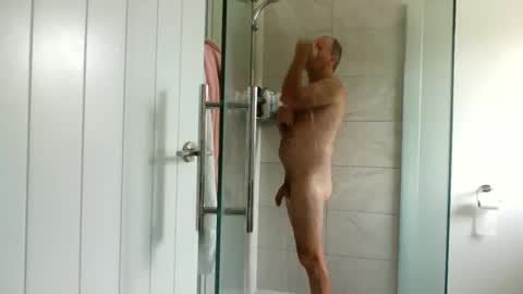 auckland26 online show from December 14, 10:36 pm