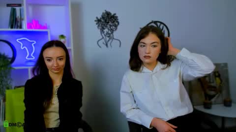 Snapshot of audrey_moon1 chatting on March 3, 6:41 am audrey moon1 online show from March 3, 6:41 am