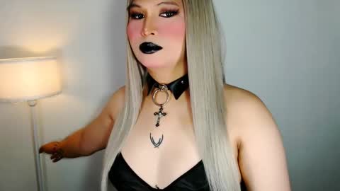 Audrey online show from April 29, 8:51 am