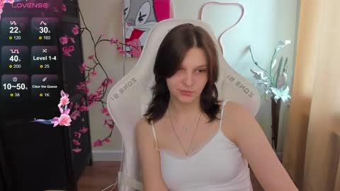 Snapshot of audreyykim chatting on June 8, 6:47 am Audrey online show from June 8, 6:47 am