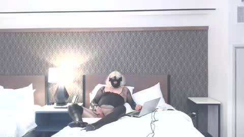 Snapshot of auntiejoan chatting on January 20, 11:10 pm Dodge001 online show from January 20, 11:10 pm