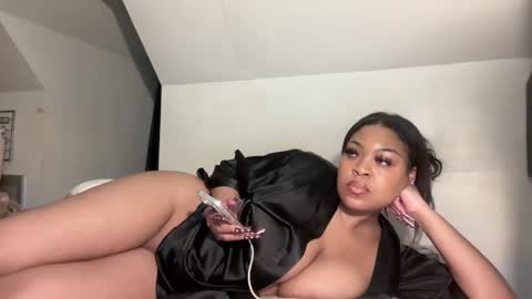 Snapshot of aunyxxx chatting on October 13, 6:02 am aunyxxx online show from October 13, 6:02 am