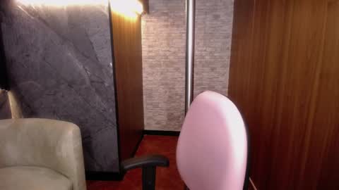 aura_cute_ online show from March 28, 3:06 am