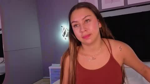 Snapshot of aura_verde chatting on February 26, 3:27 am aura verde online show from February 26, 3:27 am