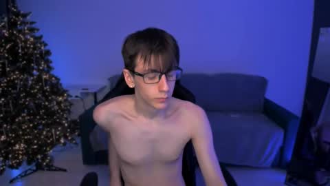 auracrye online show from December 26, 12:14 am