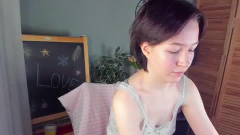 auradiaz online show from February 24, 8:34 am