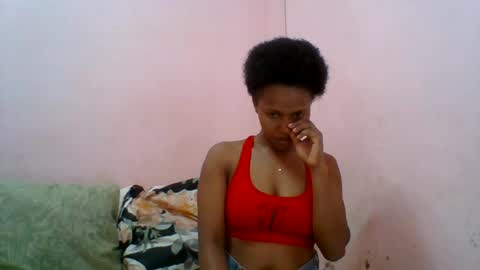 Snapshot of aurelia107 chatting on June 21, 10:45 pm aurelia107 online show from June 21, 10:45 pm