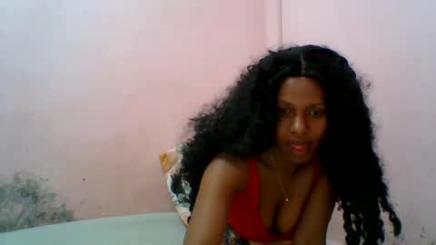 Snapshot of aurelia107 chatting on June 29, 3:56 pm aurelia107 online show from June 29, 3:56 pm