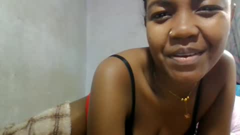 Snapshot of aurelie08 chatting on May 28, 5:05 am aurelie08 online show from May 28, 5:05 am