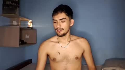 auron_merrow online show from December 5, 5:49 am