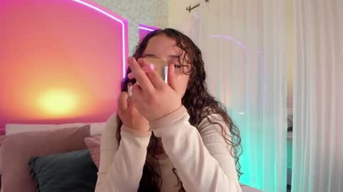 Snapshot of aurora_aaa chatting on December 18, 7:41 pm Aurora online show from December 18, 7:41 pm