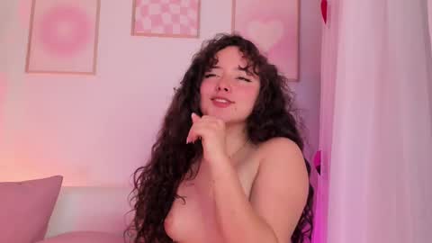 Snapshot of aurora_aaa chatting on February 22, 3:23 am Aurora online show from February 22, 3:23 am