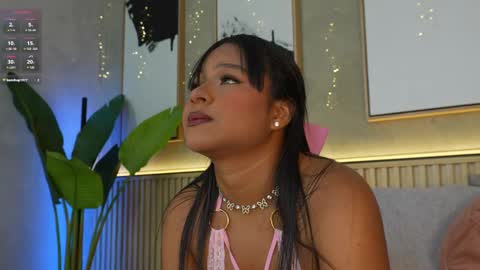 aurora_cruz online show from May 9, 7:41 pm