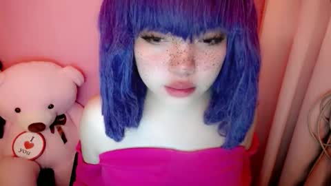 cute online show from April 19, 1:49 am