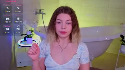 Aurora  online show from June 17, 11:12 am