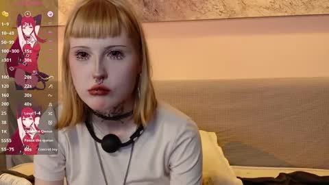 Snapshot of aurora_radiance chatting on May 16, 10:36 am Serena online show from May 16, 10:36 am