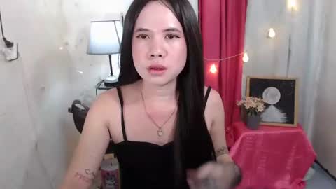 aurora xoxo online show from April 14, 9:15 am