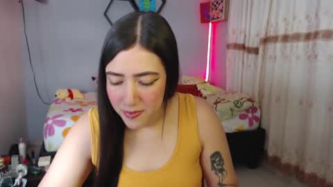 Snapshot of aurora_shy_ chatting on February 7, 10:30 pm Aurora  online show from February 7, 10:30 pm