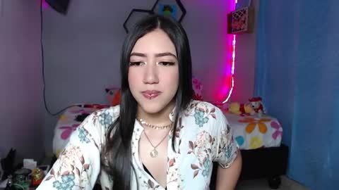 Snapshot of aurora_shy_ chatting on September 10, 6:46 am Aurora  online show from September 10, 6:46 am