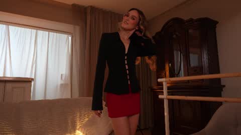 Snapshot of aurora_the_ballerina chatting on June 28, 7:14 am Aurora online show from June 28, 7:14 am