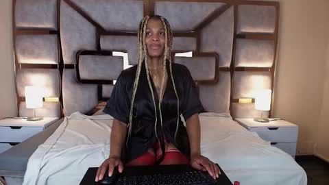 Ariana online show from November 18, 8:24 pm