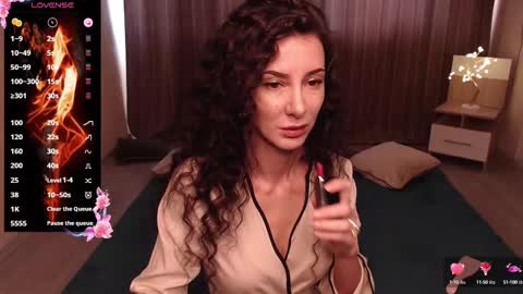 Snapshot of auroragreys chatting on February 16, 11:27 am Aurora online show from February 16, 11:27 am