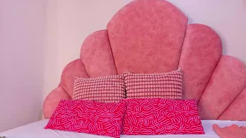 Snapshot of aurorajackson__ chatting on August 3, 1:37 am AURORA online show from August 3, 1:37 am