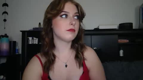 auroralightz1 online show from November 14, 11:46 pm