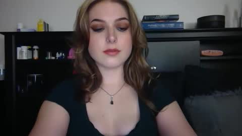 Snapshot of auroralightz1 chatting on March 2, 8:15 pm auroralightz1 online show from March 2, 8:15 pm