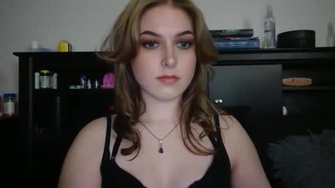 Snapshot of auroralightz1 chatting on March 4, 8:04 pm auroralightz1 online show from March 4, 8:04 pm