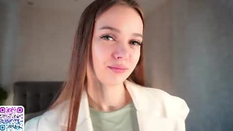 Snapshot of auroralowen chatting on July 15, 5:56 am Aurora online show from July 15, 5:56 am