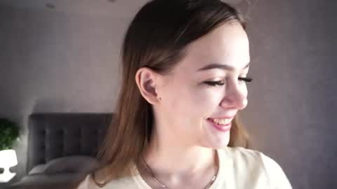 Snapshot of auroralowen chatting on July 28, 6:42 am Aurora online show from July 28, 6:42 am