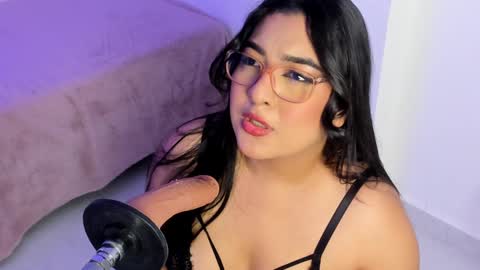 Snapshot of aurorasexy_01 chatting on February 5, 5:41 am Aurora IG Aurorasexy0 online show from February 5, 5:41 am