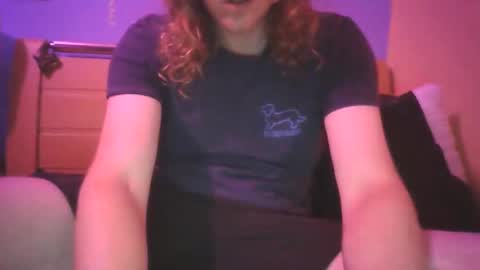 Snapshot of auslad9443 chatting on December 14, 10:34 am auslad9443 online show from December 14, 10:34 am