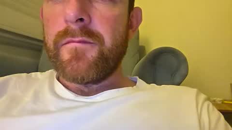 Snapshot of aussie_dadbod6969 chatting on May 30, 2:25 pm aussie_dadbod6969 online show from May 30, 2:25 pm