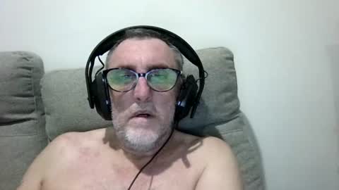 aussie_ozzie online show from June 22, 7:49 am
