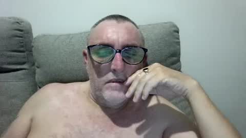 aussie_ozzie online show from July 5, 10:00 am