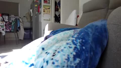 aussie_ozzie online show from July 18, 3:00 am