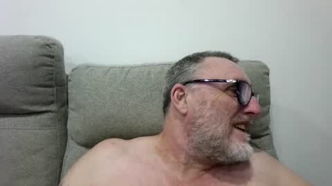 aussie_ozzie online show from July 25, 9:18 am