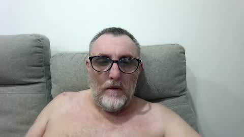 aussie_ozzie online show from July 27, 7:04 am