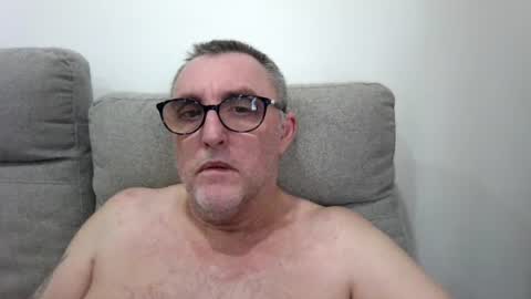aussie_ozzie online show from August 1, 4:34 am