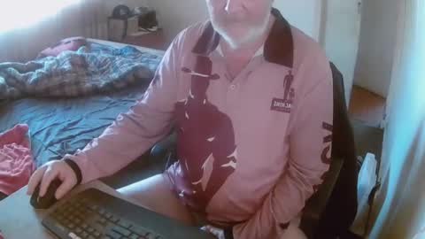 aussiebaker online show from May 30, 2:30 am