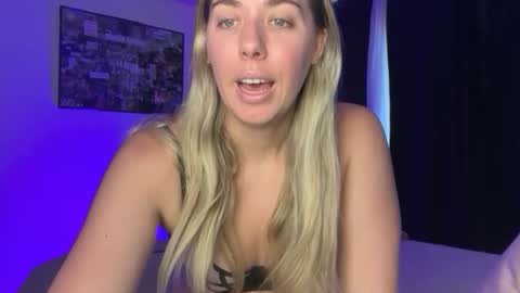 aussielulu online show from February 17, 1:57 am