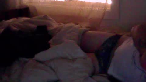 Snapshot of aussiemickeyy chatting on September 18, 4:47 am aussiemickeyy online show from September 18, 4:47 am