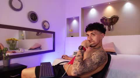 AUSTIN  online show from January 4, 8:49 am