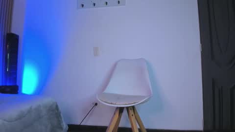 Snapshot of austin_rouse chatting on February 6, 7:28 pm austin_rouse online show from February 6, 7:28 pm