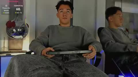 austinreeds online show from March 19, 12:20 pm